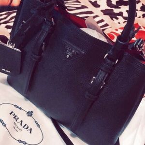 Women’s Black Prada $2800 Authentic Leather Tote